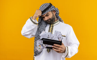 How to Handle Money During Hajj: Cash, Cards, and Payments